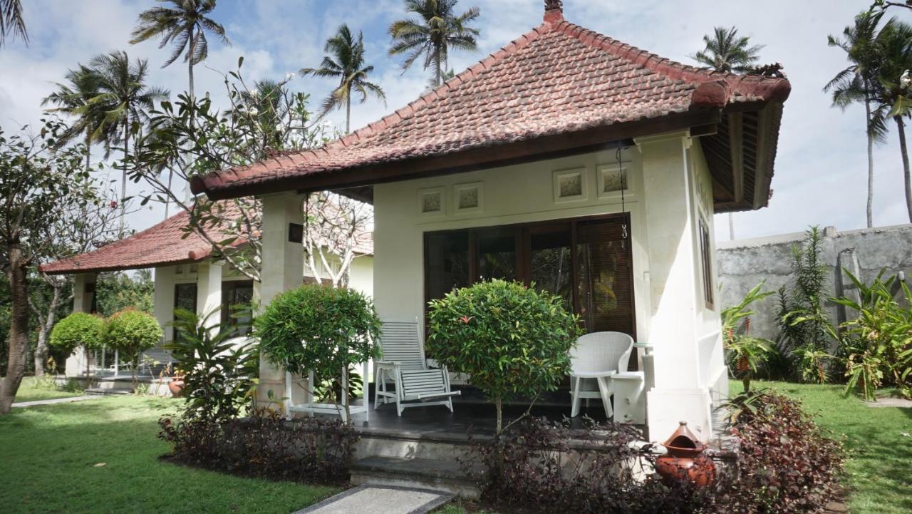 Puri Rinjani Bungalows & Hostel Kuta  ภายนอก รูปภาพ