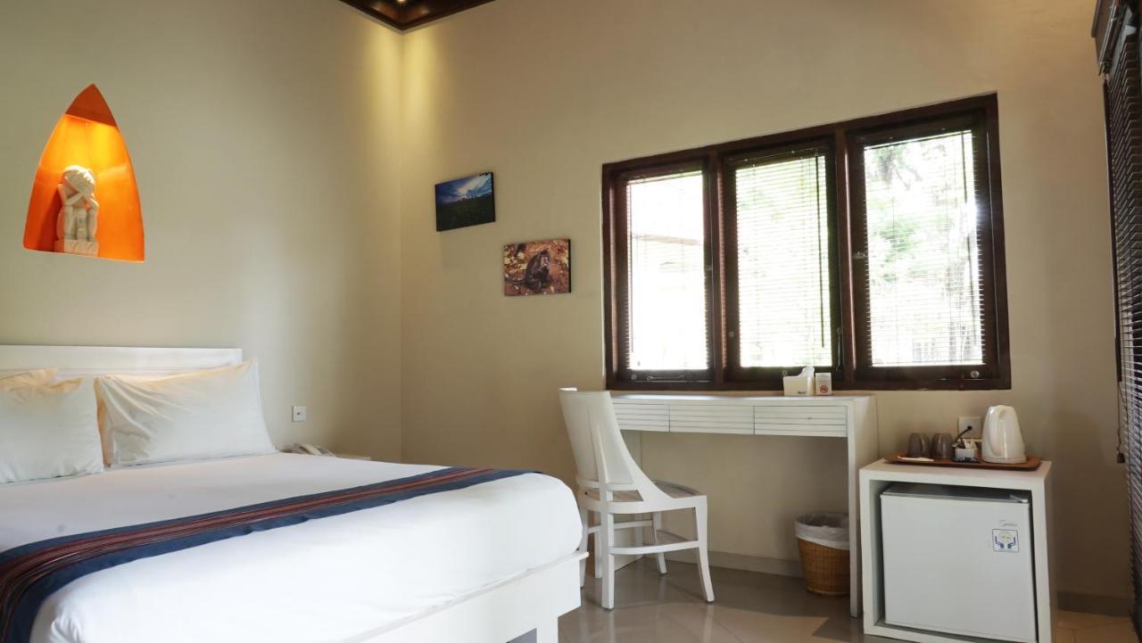 Puri Rinjani Bungalows & Hostel Kuta  ภายนอก รูปภาพ