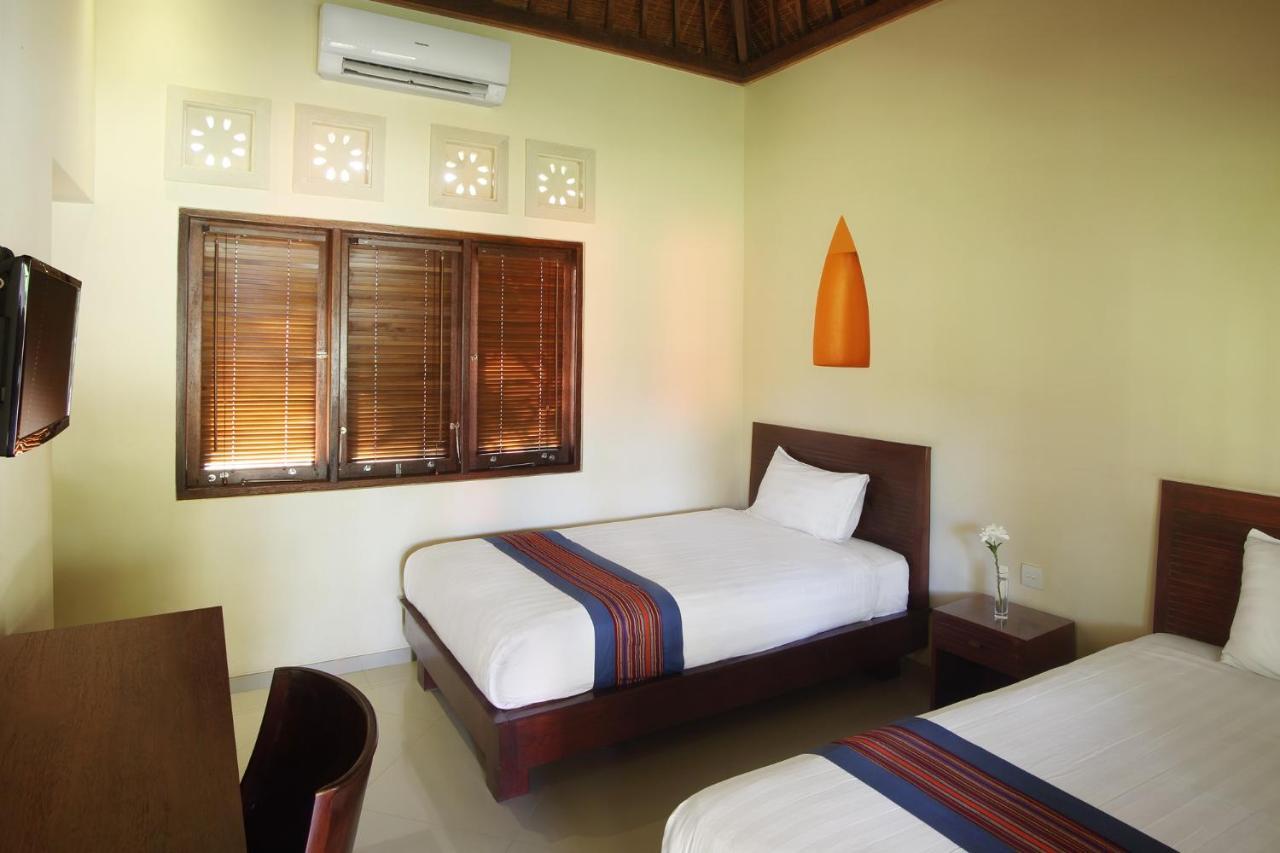 Puri Rinjani Bungalows & Hostel Kuta  ภายนอก รูปภาพ