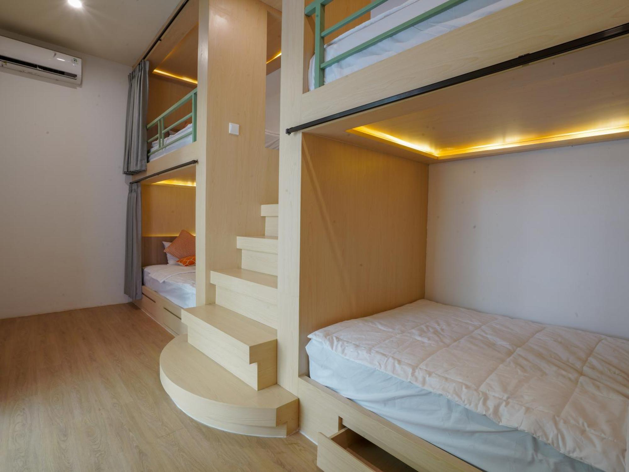 Puri Rinjani Bungalows & Hostel Kuta  ภายนอก รูปภาพ