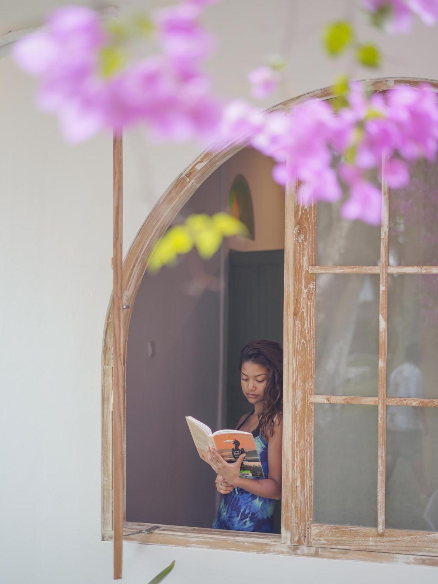 Puri Rinjani Bungalows & Hostel Kuta  ภายนอก รูปภาพ